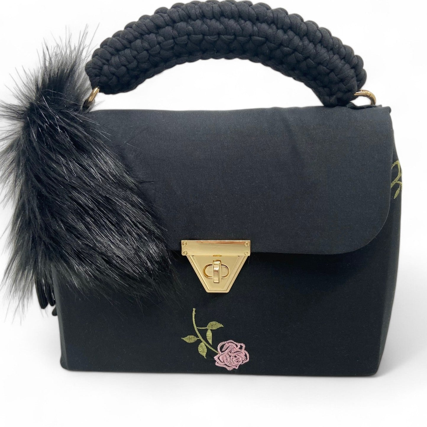 A SIGNATURE CLASSIC BLACK VENOM BAG