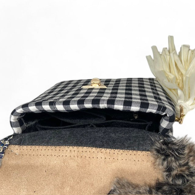 A SIGATURE REAL FARMER GIRL BAG