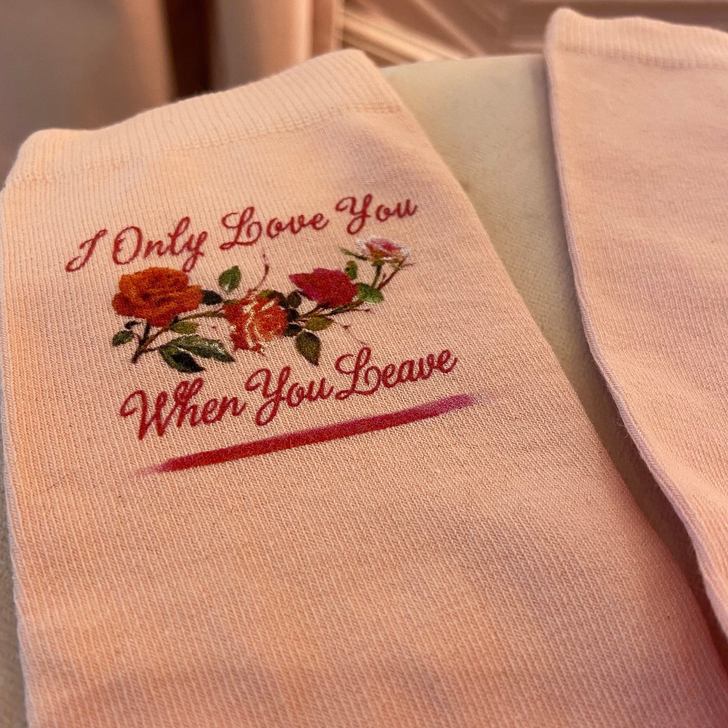 I only love you when you leave Socks - Cotton Blend Ankle Socks Colourful, Playful, Comfortable - Also Makes Great Gift For The Whole Family