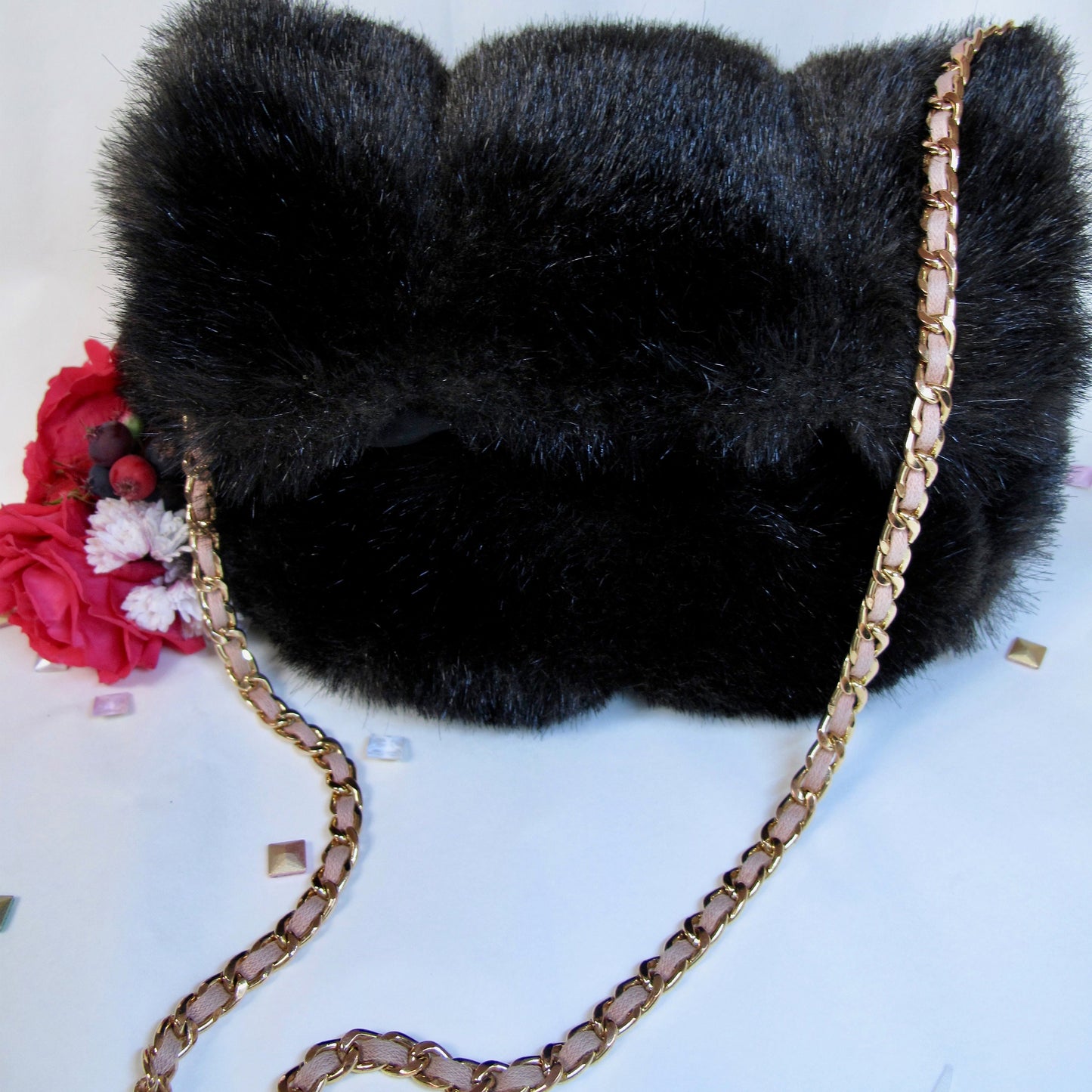 Top Flap Fuzzy Vegan Fur Purse with Chunky Gold Chain Sling for your Valuables, Brown Soft Vegan Fur Snap Closure Handbag Tote Bag Purse