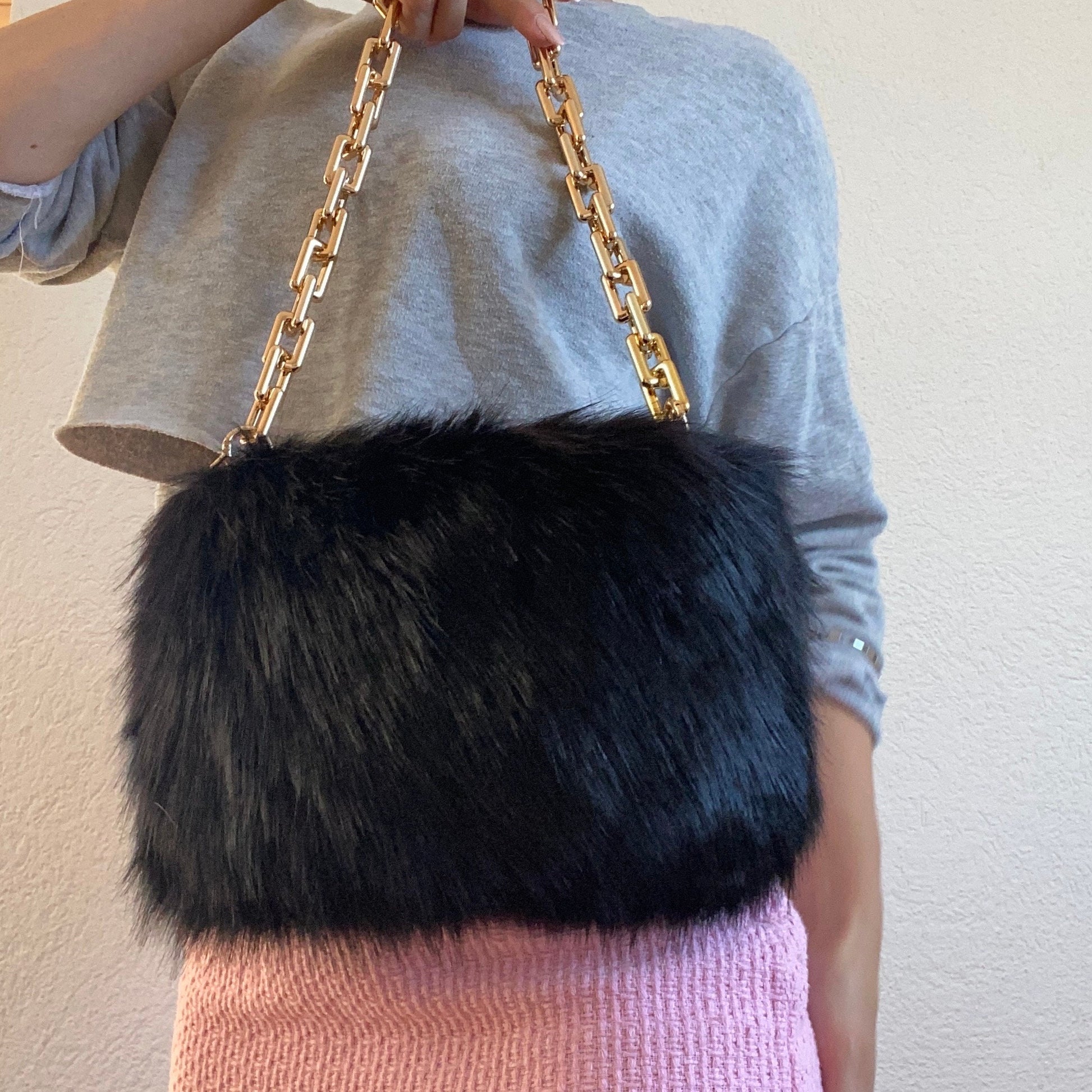 Vegan Fur Purse with Gold Chunky Chain Sling Top Zipper Square Fuzzy Bag for Valuables in Brown Soft Vegan Fur Over shoulder Handbag Tote